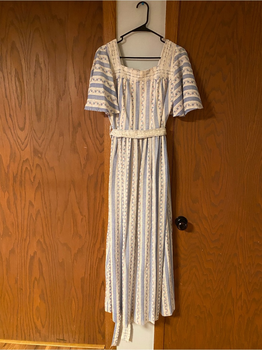 70’s boho Cottage core Maxi Dress in Cream and Light Blue